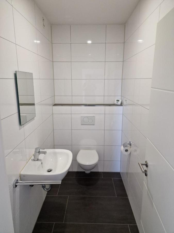 Exklusive Ferienwohnung In Lingen Holthausen 2Zim, 2Badez,Kueche,Balkon,Waschmaschine Bagian luar foto