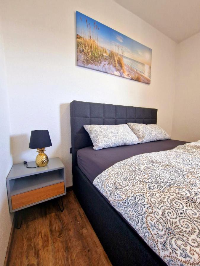 Exklusive Ferienwohnung In Lingen Holthausen 2Zim, 2Badez,Kueche,Balkon,Waschmaschine Bagian luar foto