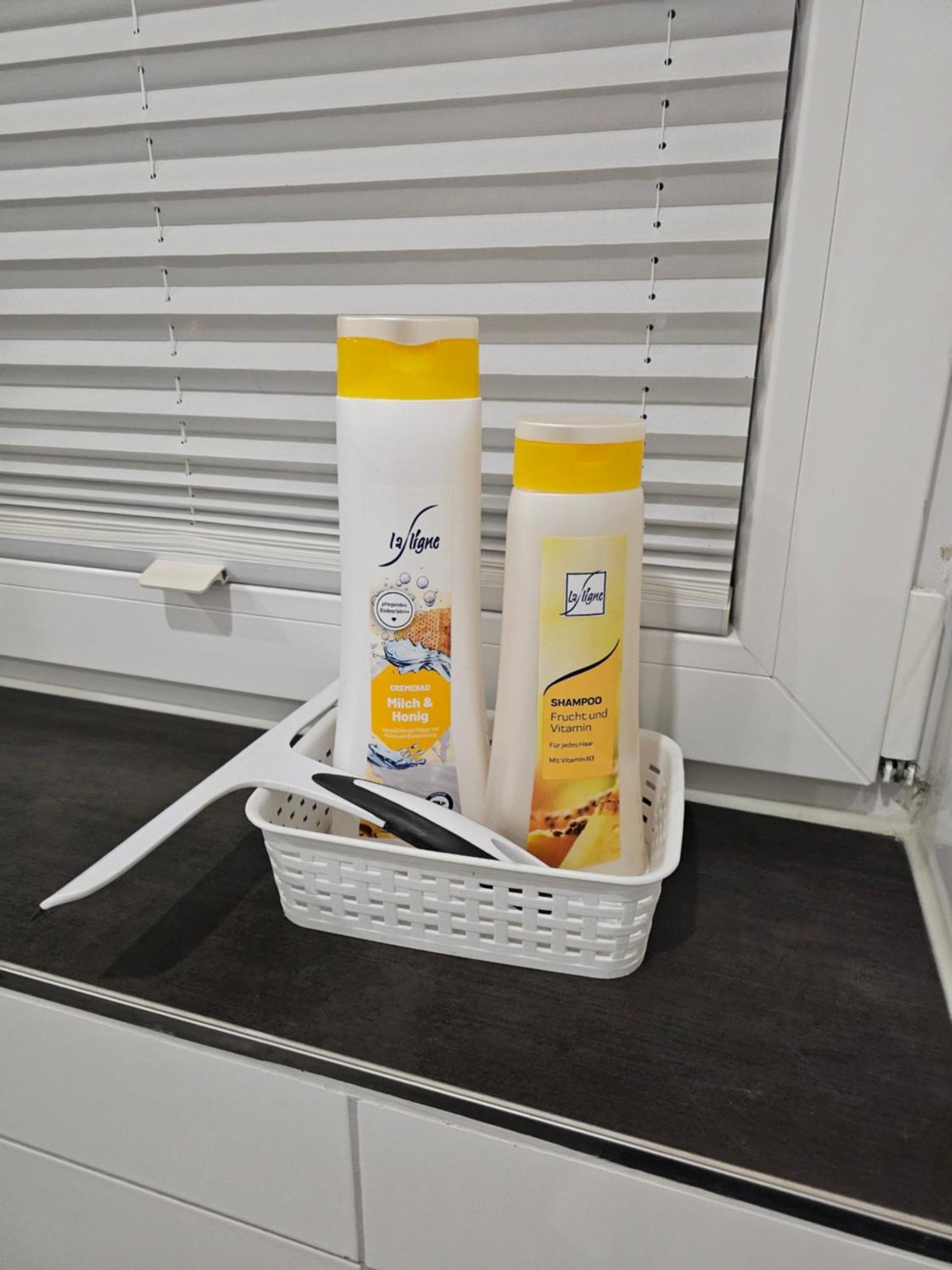 Exklusive Ferienwohnung In Lingen Holthausen 2Zim, 2Badez,Kueche,Balkon,Waschmaschine Ruang foto